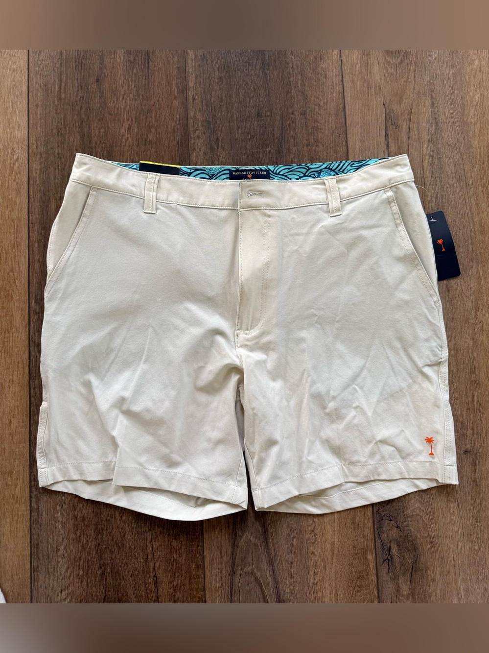 Margaritaville Light Cream Flat Front Men's Shorts 36” waist 7” inseam nwt $35